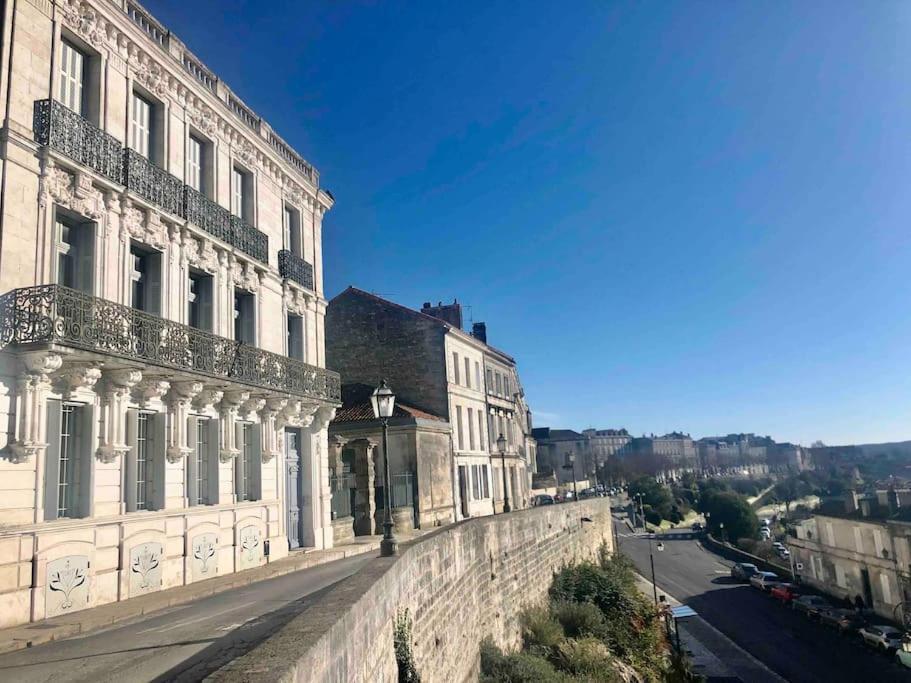 L' Appartement Du Midi - Hyper Centre Cathedrale Angoulême Kültér fotó
